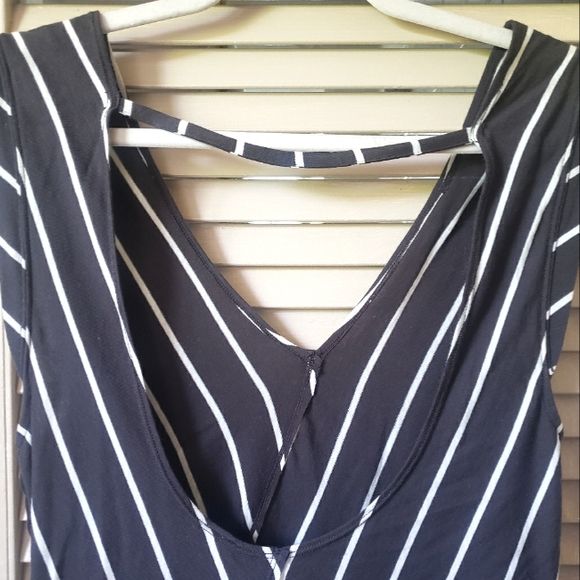 🌱 Free People Low Back Navy and White Striped Cap Sleeve Top - Picture 7 of 10